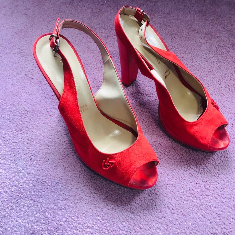 Orange Platform Pump - image 3